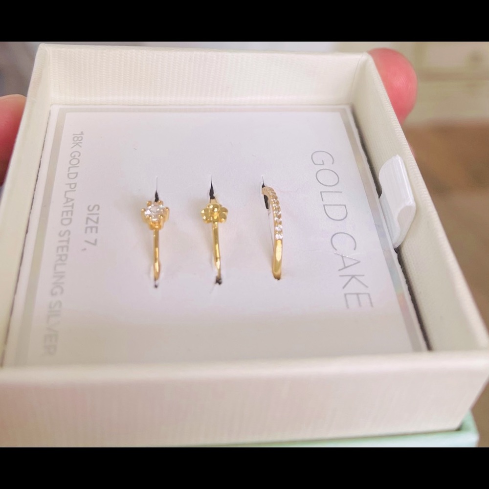 NIB! GOLD CAKE DAINTY RING 18KT GOLD PLATED STERLING SILVER RING SET OF THREE